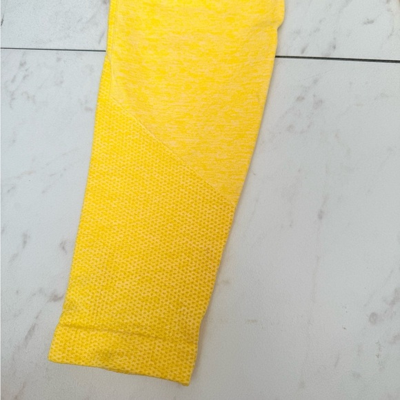 AYBL Motion Seamless Leggings in Vibrant Yellow; size small - Picture 6 of 6